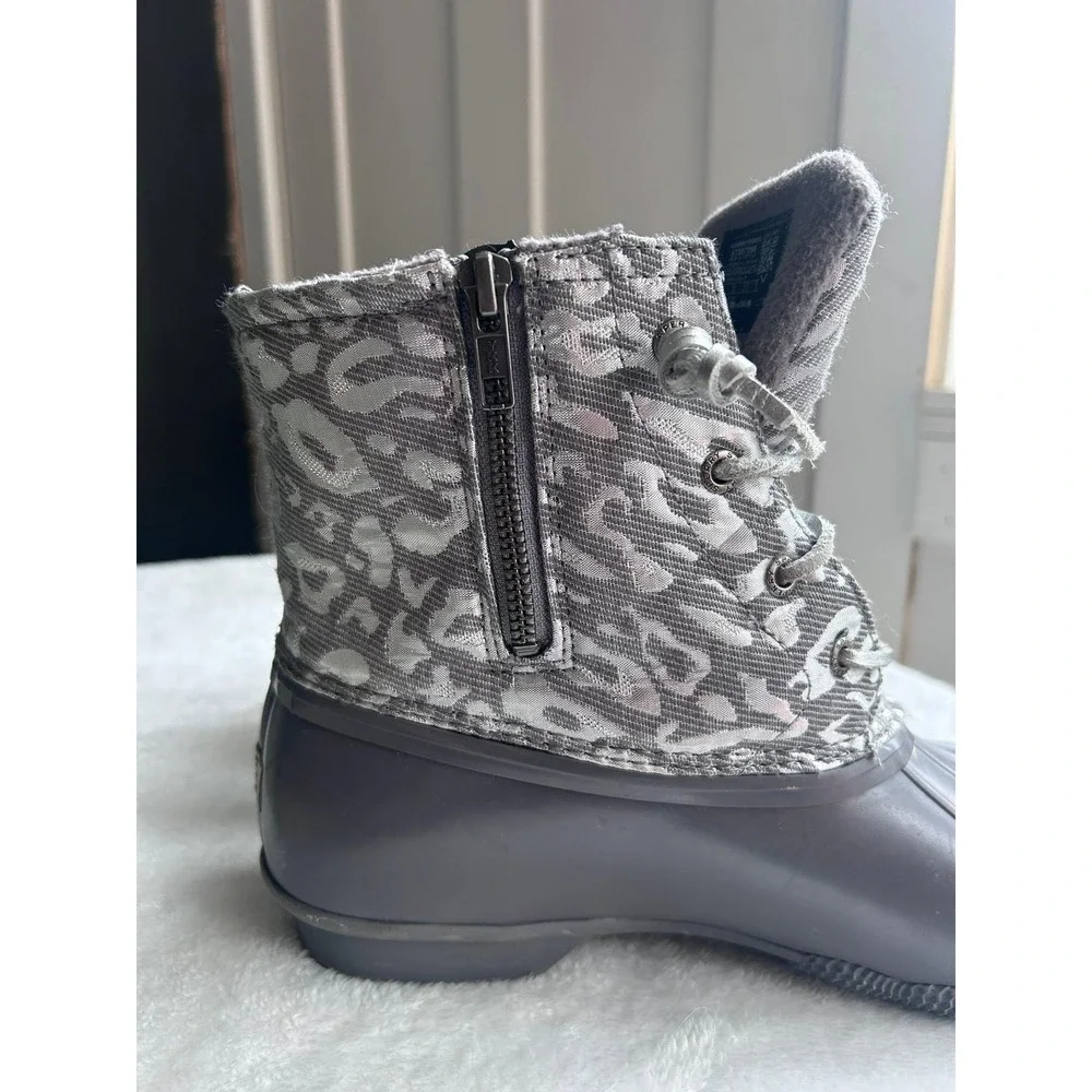 Sperry Saltwater Duck Boots Womens 12 Grey Metallic Leopard Excellent Waterproof